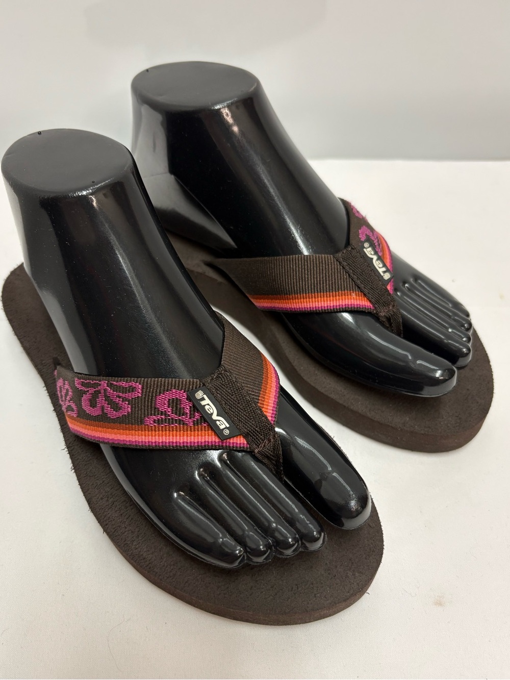 Teva Olowahu Flip Flops Womens Size 6 Brown Pink Orange Floral NEW